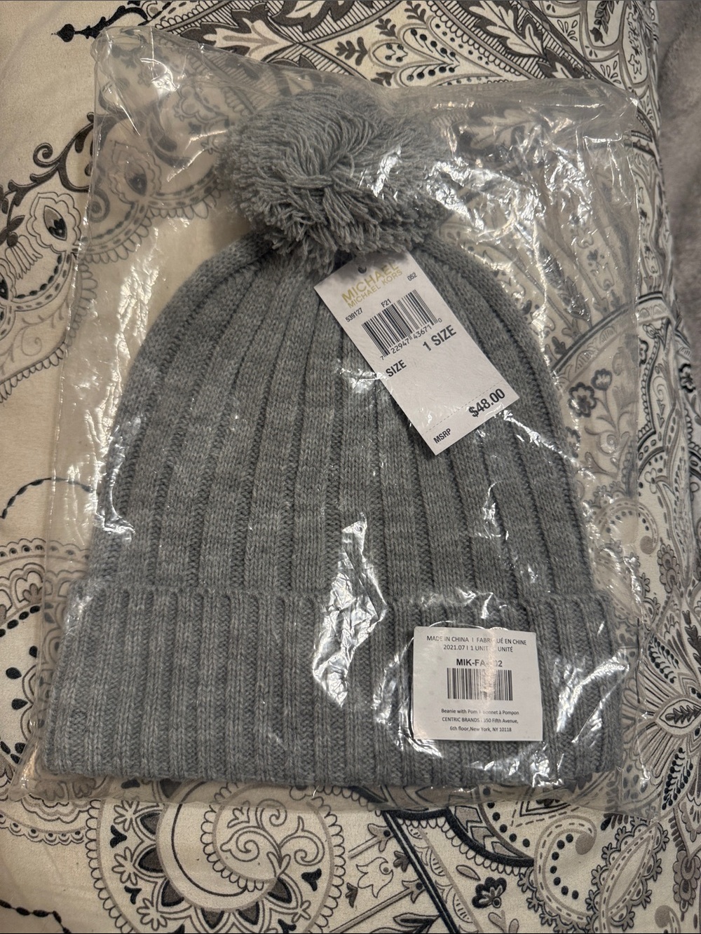 Michael Kors Women’s Gray Ribbed Pom Beanie